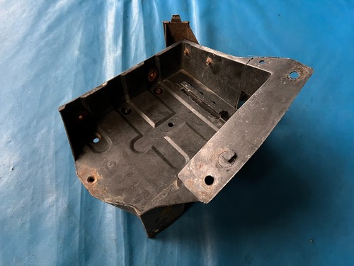 Rover metro 100 battery tray - metro/100,